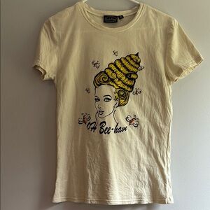 🐝Voodoo Vixen Oh Bee-Have tee